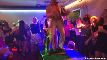 Party Hardcore Gone Crazy Vol. 39 Single Cut: Part 4 - Cam 3 Screencap 61 on www.sinx.com