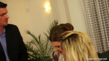 When You Gotta Go Just Let It Flow! Screencap 8 on www.sinx.com