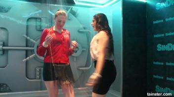 Secretaries dripping wet Screencap 15 on www.sinx.com