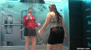 Secretaries dripping wet Screencap 18 on www.sinx.com