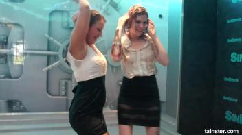 Secretaries dripping wet Screencap 48 on www.sinx.com