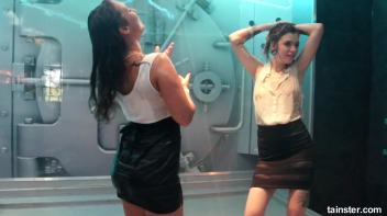 Secretaries dripping wet Screencap 49 on www.sinx.com