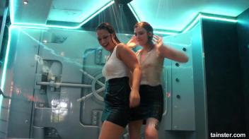 Secretaries dripping wet Screencap 55 on www.sinx.com