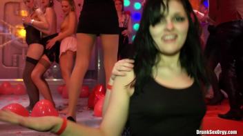 Valentine's Day Vaginas Part 6 - Cam 1 Screencap 6 on www.sinx.com