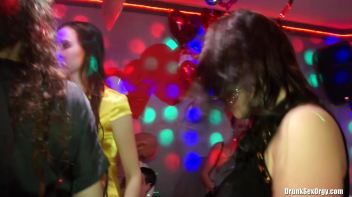 Valentine's Day Vaginas Part 6 - Cam 1 Screencap 31 on www.sinx.com