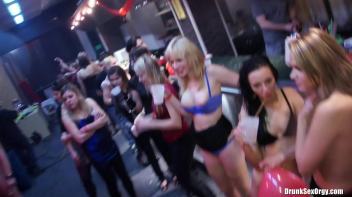 Valentine's Day Vaginas Part 6 - Cam 1 Screencap 39 on www.sinx.com