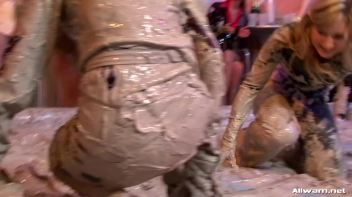 Mud Wrestling Freaks Screencap 13 on www.sinx.com