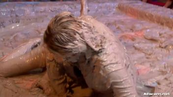 Mud Wrestling Freaks Screencap 23 on www.sinx.com
