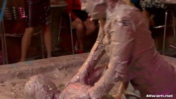 Mud Wrestling Freaks Screencap 59 on www.sinx.com