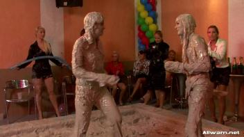 Mud Wrestling Freaks Screencap 65 on www.sinx.com