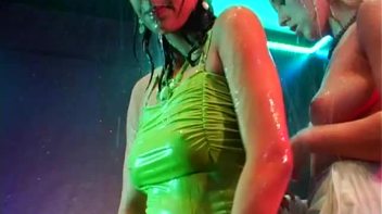 Elegant and Beautiful Wetlook Action Screencap 55 on www.sinx.com