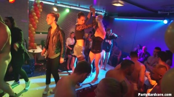 Party Hardcore Gone Crazy Vol. 36 Part 8 - Cam 1 Screencap 94 on www.sinx.com