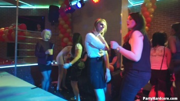 Party Hardcore Gone Crazy Vol. 36 Part 8 - Cam 1 Screencap 43 on www.sinx.com