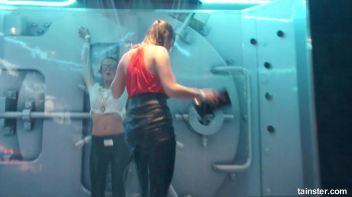 Amateur Girls just wanna have Fun Screencap 19 on www.sinx.com