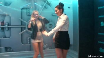 Amateur Girls just wanna have Fun Screencap 39 on www.sinx.com