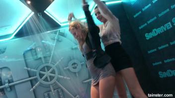 Amateur Girls just wanna have Fun Screencap 48 on www.sinx.com