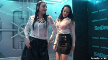 Amateur Girls just wanna have Fun Screencap 61 on www.sinx.com