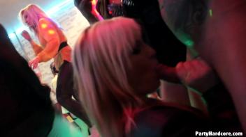 Party Hardcore Gone Crazy Vol. 20 Part 2 Screencap 60 on www.sinx.com
