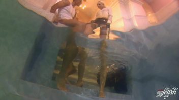 Underwater Suck and Fuck Screencap 121 on www.sinx.com