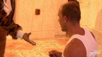 Underwater Suck and Fuck Screencap 8 on www.sinx.com