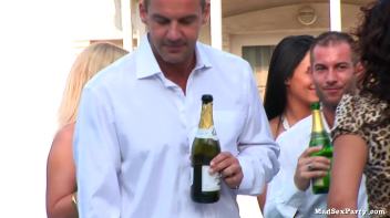 Private Pool Vol. 2 Part 1 Screencap 7 on www.sinx.com