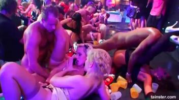 Pump It Up Part 4 - Main Edit Screencap 25 on www.sinx.com