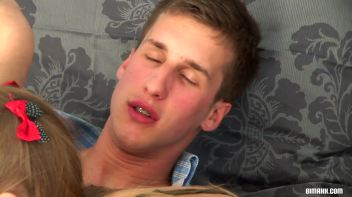 Morgan Moon In The Bi Sandwich! Screencap 43 on www.sinx.com