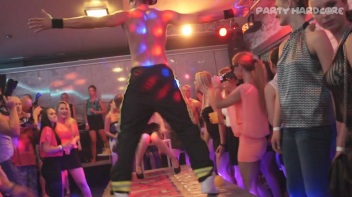 Party Hardcore Vol. 89 Part 2 - Cam 2 Screencap 29 on www.sinx.com