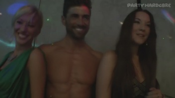 Party Hardcore Gone Crazy Vol. 14 Part 4 - Cam 3 Screencap 86 on www.sinx.com