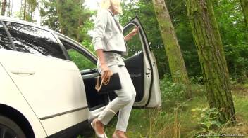 Piss Pleasures On The other Side Of The Fence Screencap 5 on www.sinx.com