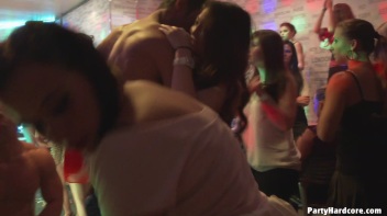 Party Hardcore Gone Crazy Vol. 13 Part 5 - Cam 4 Screencap 36 on www.sinx.com