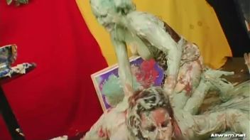 Art Supply Messiness Screencap 51 on www.sinx.com