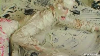 Art Supply Messiness Screencap 81 on www.sinx.com