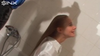 Housemates Enjoy Clothed Bath Shampoo Sessions Screencap 4 on www.sinx.com