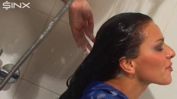 Housemates Enjoy Clothed Bath Shampoo Sessions Screencap 51 on www.sinx.com