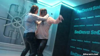 Simply Wet and Wonderful Screencap 46 on www.sinx.com