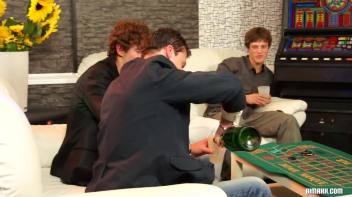 Always Bet On Bi Part 1 Screencap 24 on www.sinx.com