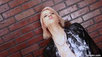 Blonde slut Kristina gets addictive to cum Screencap 76 on www.sinx.com