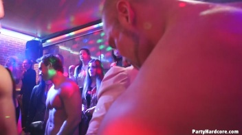 Party Hardcore Gone Crazy Vol. 34 Part 2 - Cam 3 Screencap 28 on www.sinx.com