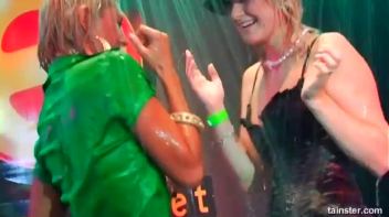 Eurobabe Olympics Part 2 - Cam 3 Screencap 114 on www.sinx.com