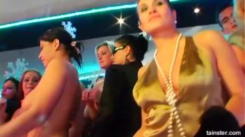 Pussy Blizzard Part 5 - Cam 1 Screencap 113 on www.sinx.com