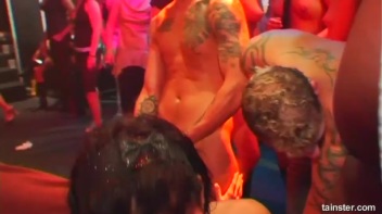 Eurobabe Olympics Part 5 - Cam 1 Screencap 92 on www.sinx.com