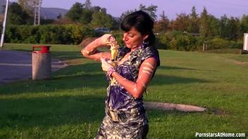 Truck Stop Mess Whore Screencap 32 on www.sinx.com