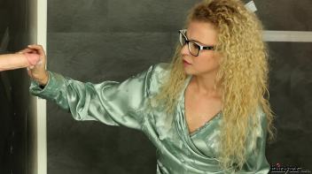 Follow The Arrow To Gloryhole Glory! Screencap 8 on www.sinx.com