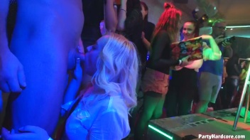 Party Hardcore Gone Crazy Vol. 34 Part 4 - Cam 3 Screencap 71 on www.sinx.com