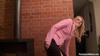 Horny Boyfriend Could Use Some Help Screencap 16 on www.sinx.com