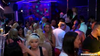 International Summer Lovin' Part 1 - Lesbo Cam Screencap 28 on www.sinx.com