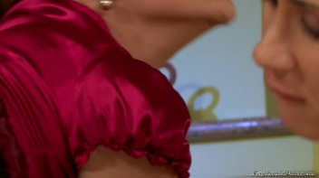 The Connoisseur Screencap 30 on www.sinx.com