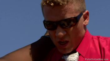 Unbearable Heat Screencap 84 on www.sinx.com