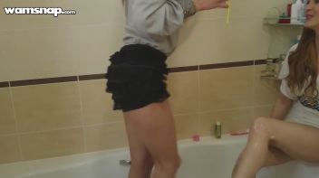 Shave Me, Bathe Me Babes Screencap 18 on www.sinx.com